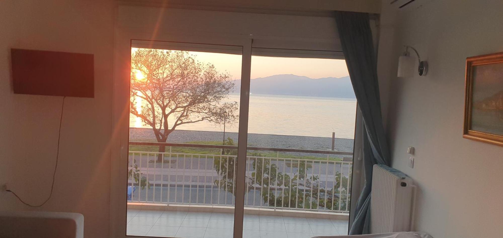Nafpaktos Beach House Exterior foto